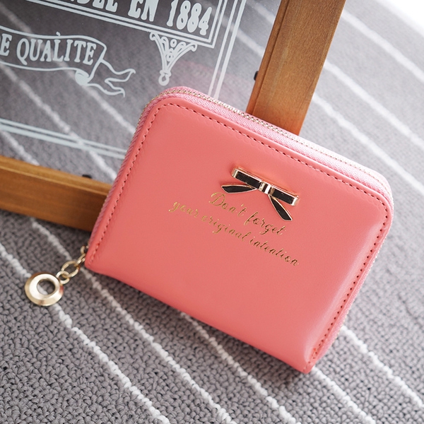 Οι γυναίκες πορτοφόλια σε μαύρο, ροζ, πράσινο, μπλε, μοβ, μπεζ και πορτοκαλί - 16 μοντέλα