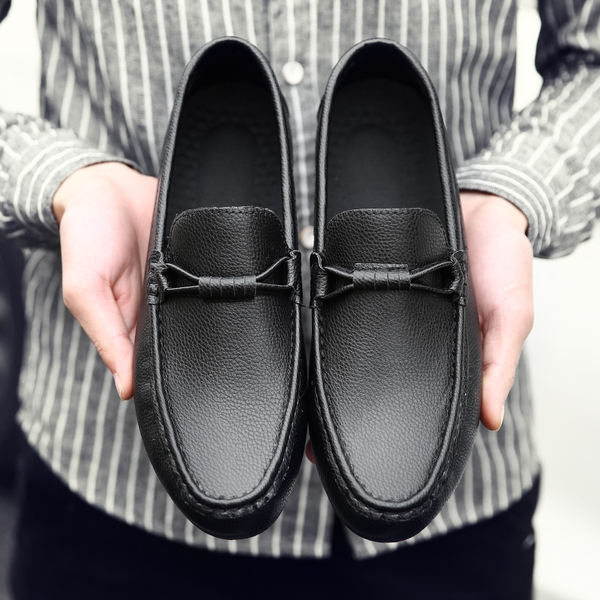 Ανδρικά παπούτσια - μοκασίνια σε διάφορα μοντέλα - άσπρο, μαύρο, καφέ, γκρι, πορτοκαλί και άλλα χρώματα