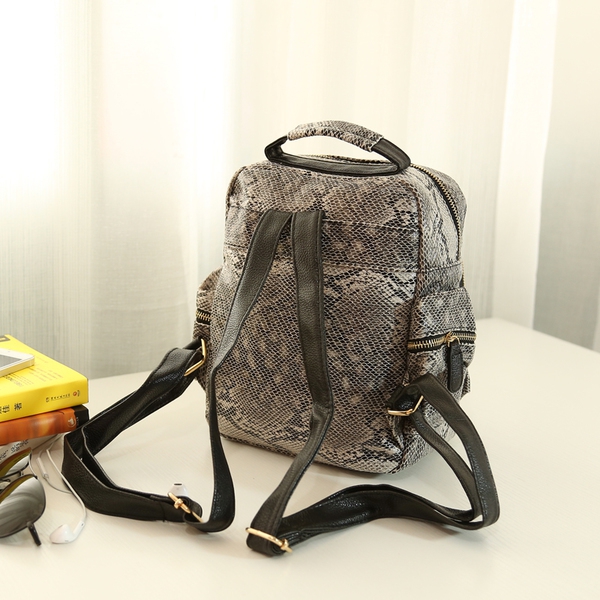 Γυναικείο δερμάτινο σακίδιο σε διάφορα χρώματα μαύρο, μπλε, ροζ, καφέ, απομίμηση δέρμα κροκοδείλου