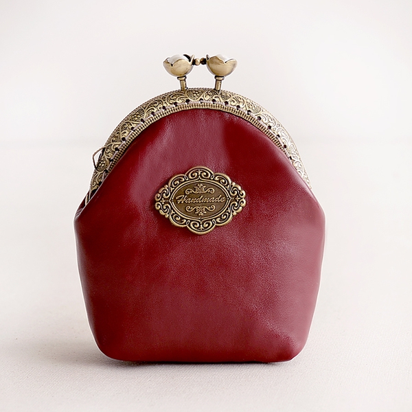 Дамски портфейли в ретро стил - 11 модела