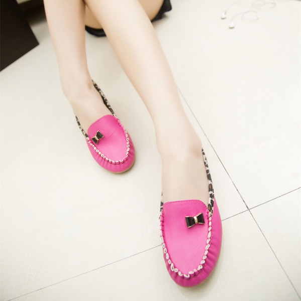 Дамски ежедневни обувки в пет цвята с нежна панделка.