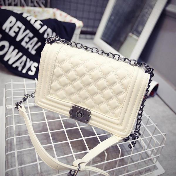  Γυναικεία ππουτίκ τσάντα  με ένα λαβή αλυσίδας - σε διάφορα χρώματα