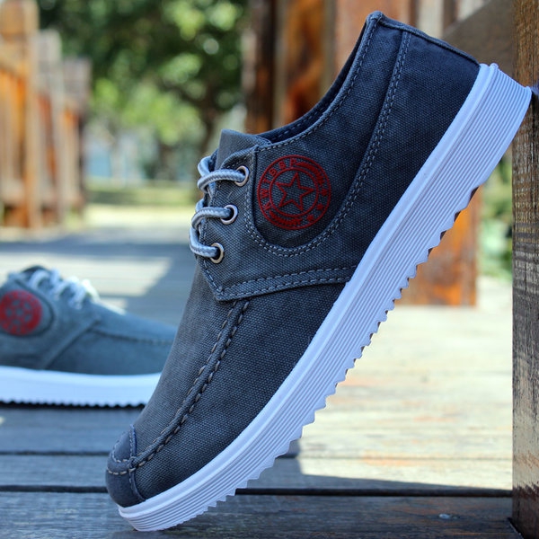 Пролетни мъжки маратонки - три топ модела в син цвят 