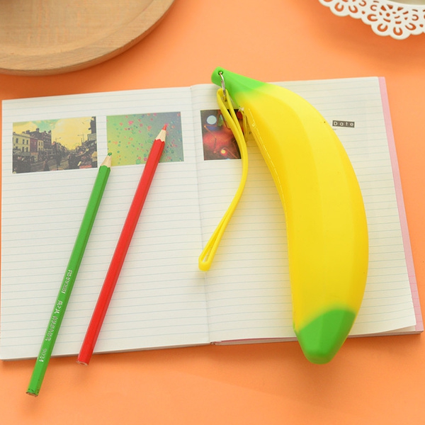 Γυναικείο χαρτοφυλάκιο τύπου μπανάνα - 1 μοντέλο