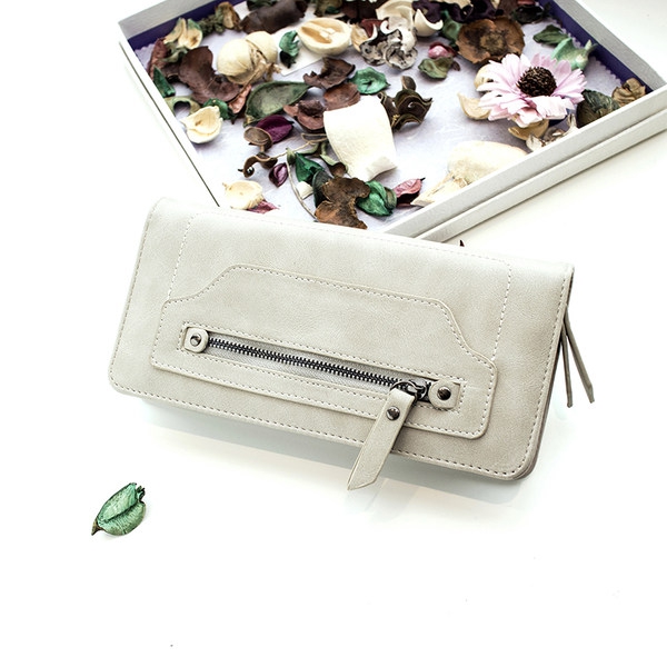 Γυναικείο πορτοφόλι σε μαύρο και άσπρο - 2 μοντέλα