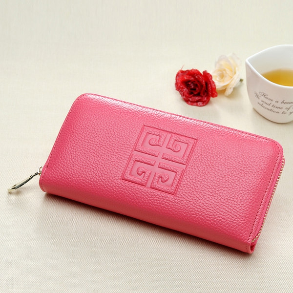 Γυναικείο πορτοφόλι σε ασημί, μαύρο, ροζ, κόκκινο, φούξια, μπλε και κίτρινο