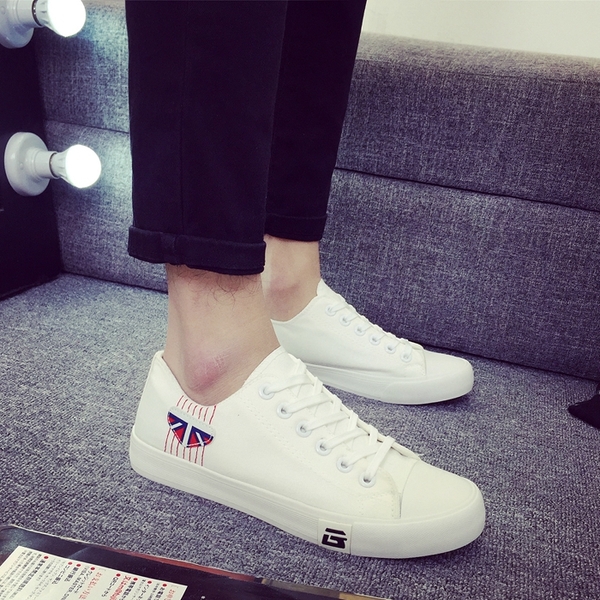 Ανδρικά παπούτσια - τρία μοντέλα - μαύρο, άσπρο και μπλε μοτίβο