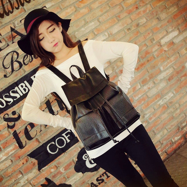 Дамска раница ежедневна в цикламено, черно, сиво  и кафяво