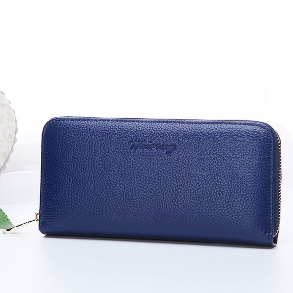 Γυναικείο χαρτοφυλάκιο από συνθετικό δέρμα σε ροζ, μπλε, φούξια, μαύρο και ασημί