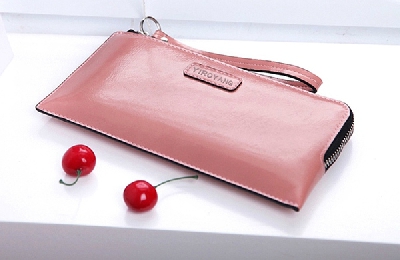 Γυναικείο πορτοφόλι από συνθετικό δέρμα σε ροζ, κόκκινο, ματζέντα και κίτρινο - 4 μοντέλα