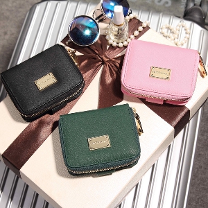 Γυναικείο πορτοφόλι σε μαύρο, ροζ και πράσινο - 3 μοντέλα