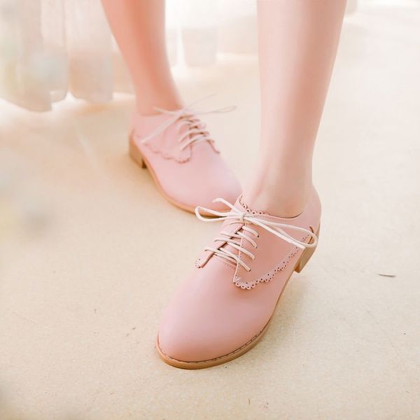 Γυναικεία ανοιξιάτικα  παπούτσια με κορδέλες
