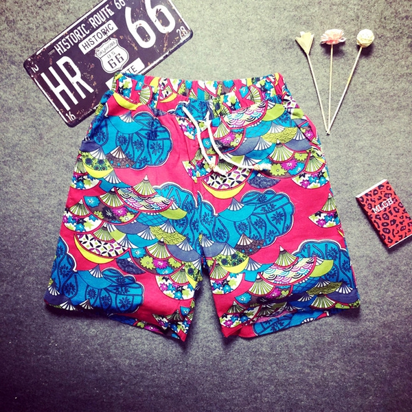 σύντομη παντελόνι παραλία το καλοκαίρι ανδρών - 14 μοντέλα