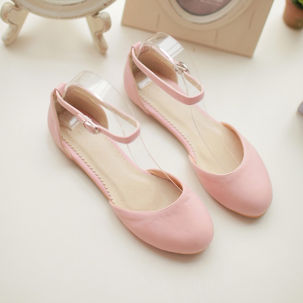 Γυναικεία  παπούτσια σε απαλά χρώματα