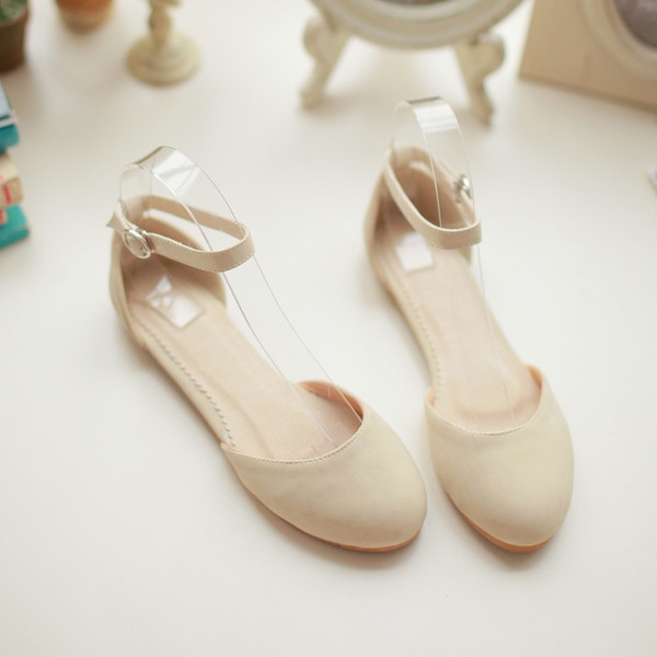 Γυναικεία  παπούτσια σε απαλά χρώματα