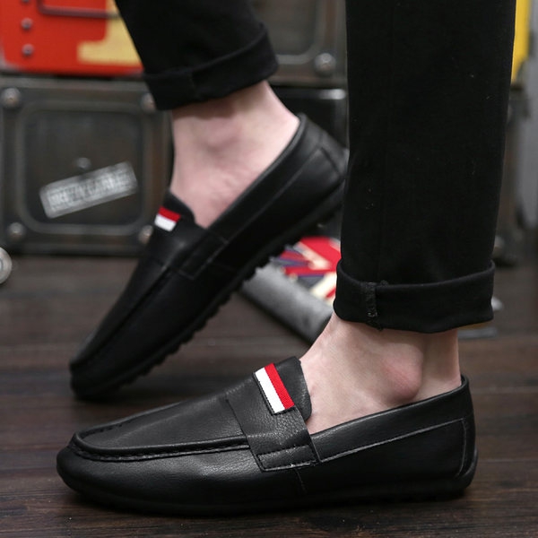 Ανδρικά μοκασίνια για την άνοιξη και το φθινόπωρο - ρετρό μοτίβα σε διάφορες παραλλαγές - μαύρο, μπλε, λευκό, καφέ χρώμα