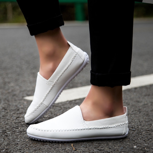 Ανδρικά μοκασίνια για την άνοιξη και το φθινόπωρο - ρετρό μοτίβα σε διάφορες παραλλαγές - μαύρο, μπλε, λευκό, καφέ χρώμα