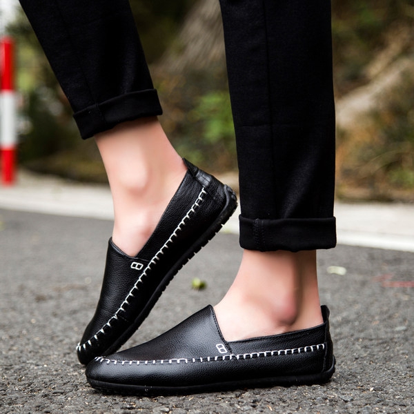 Ανδρικά μοκασίνια για την άνοιξη και το φθινόπωρο - ρετρό μοτίβα σε διάφορες παραλλαγές - μαύρο, μπλε, λευκό, καφέ χρώμα