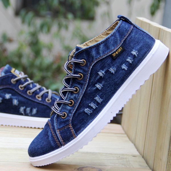 Παπούτσια ανδρικά  για την άνοιξη μόδας σε διάφορα κορυφαία modela- με τζιν ύφασμα - μαύρο, ανοιχτό μπλε, σκούρο μπλε, το χρώμα