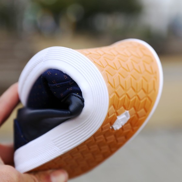  Ανδρικά παπούτσια ανθεκτική  για την άνοιξη και το φθινόπωρο - τρία χρώματα - μαύρο, κόκκινο και μπλε