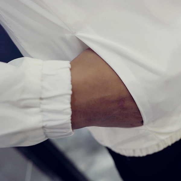 Ανδρικό λεπτό μπουφάν με μακριά μανίκια -  για την άνοιξη και το φθινόπωρο - 4 μοντέλα - άσπρο, μαύρο, κίτρινο και μπλε