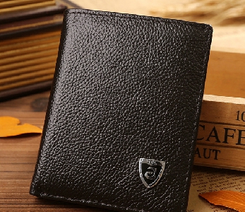 Πορτοφόλι των ανδρών σε μαύρο και καφέ - 2 μοντέλα.