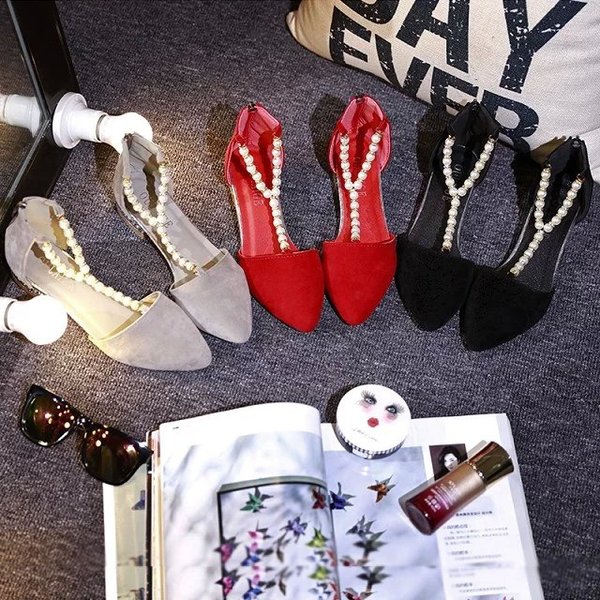 ΓΥΝΑΙΚΕΙΑ ΠΑΠΟΥΤΣΙΑ