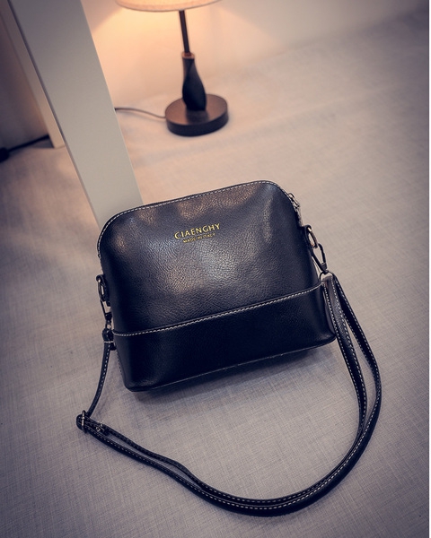 Κυρίες σακίδιο με μαύρο δερματίνη