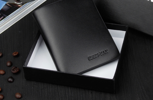 Πορτοφόλια των ανδρών σε καφέ και μαύρο δερματίνη - 6 μοντέλα