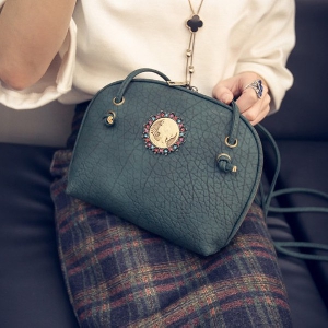 Дамски ретро чанти от изкуствена кожа и мека повърхност - четири цвята