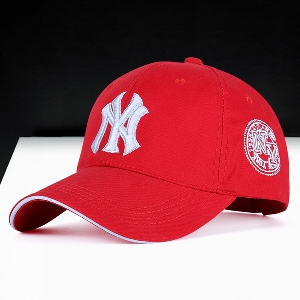 Мъжки бейзболни шапки с козирка - 10 ърбан модела в син, розов, черен, бежов, червен цвят