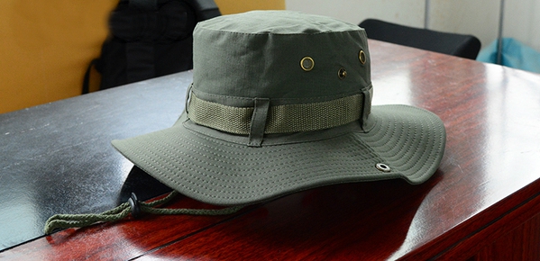 Мъжки и дамски шапки подходящи за алпинизъм 