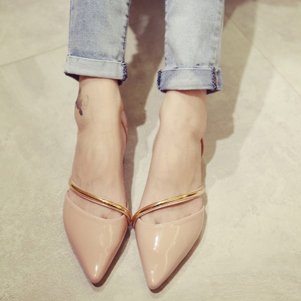 Γυναικεία εντυπωσιακά παπούτσια σε μπεζ και μαύρο χρώμα