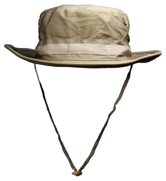 Дамски и мъжки камуфлажни шапки подходящи за алпинизъм лов и риболов