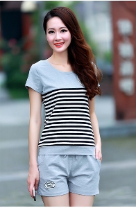 Γυναικείο  καλοκαιρινό  σετ  πουκάμισο με κοντά μανίκια και παντελόνια - τρία κορυφαία μοντέλα