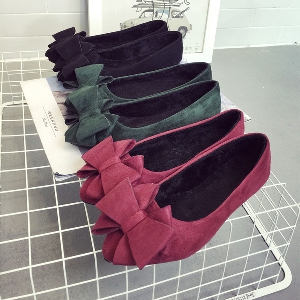 Дамски велурени обувки с панделка в цвят - бордо , зелено и черно