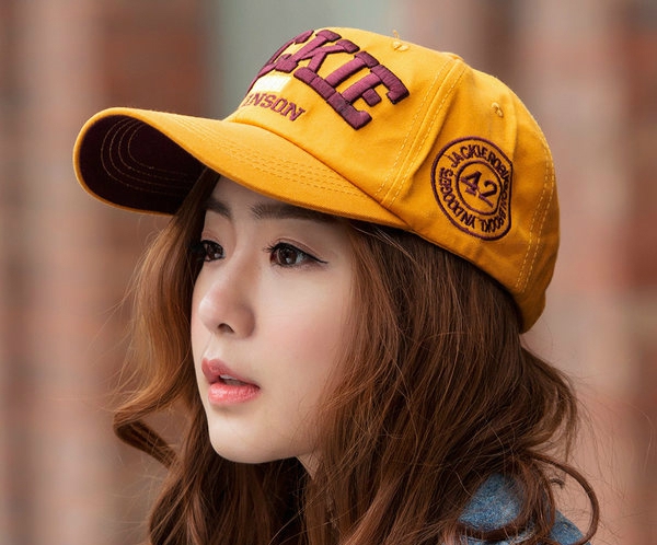 Καπέλα σε διάφορα χρώματα - 23 μοντέλα