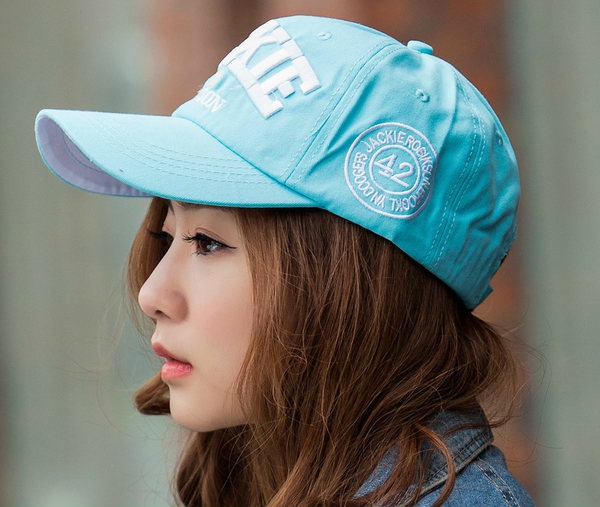 Καπέλα σε διάφορα χρώματα - 23 μοντέλα