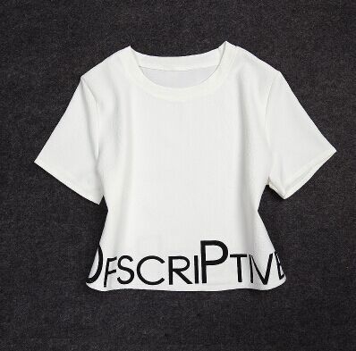 Дамски комплект от бяла блуза и лек раиран панталон