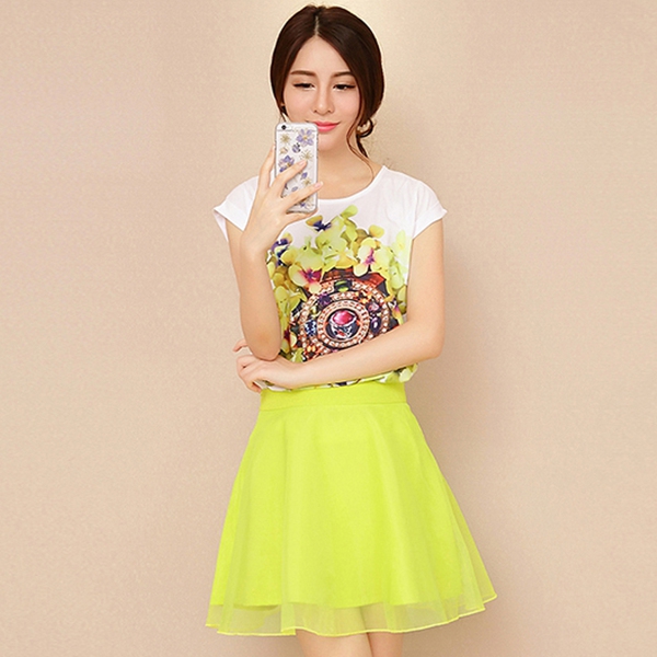 Οι γυναίκες που σε δύο εκδόσεις: μια φούστα και σορτς