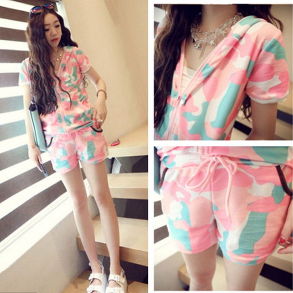 Дамски спортни комплекти: 5 модела