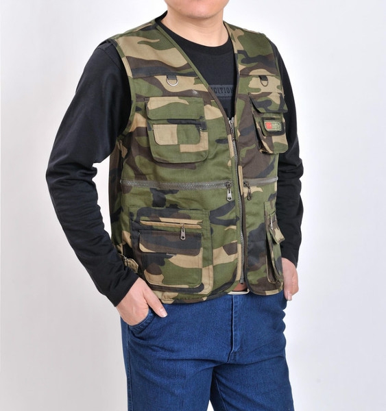 Мъжки елеци - три топ модела - камуфлажни за пролет, лято и есен