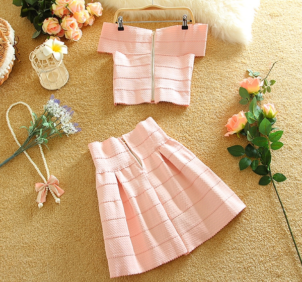 Οι γυναίκες μπουστάκι καλοκαίρι κοστούμι και φούστα