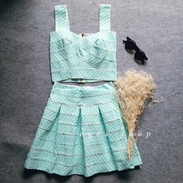 Οι γυναίκες μπουστάκι καλοκαίρι κοστούμι και φούστα