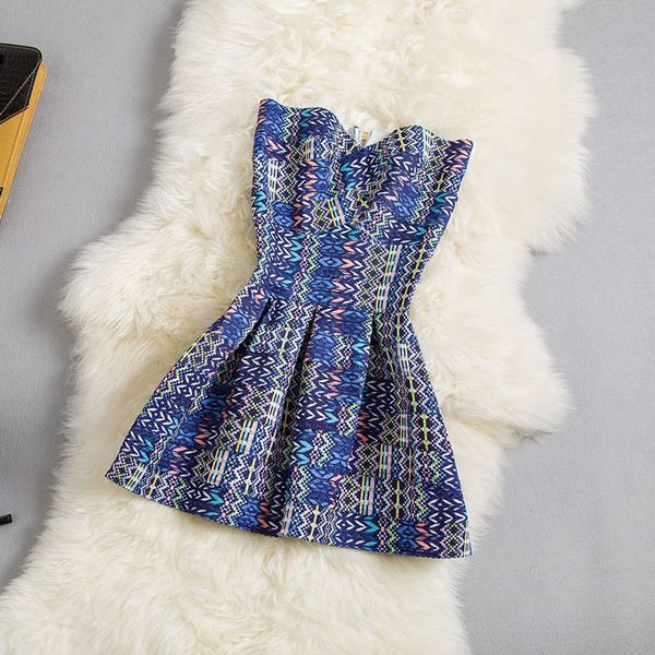 Дамски рокли в пъстри цветове