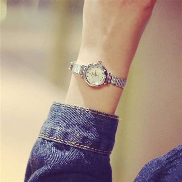 Дамски часовници златист и сребрист цвят