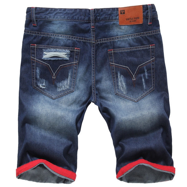 Σύντομη παντελόνι τζιν για τους άνδρες - 5 μοντέλα