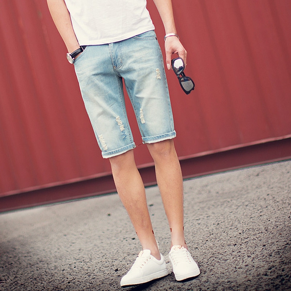 Светли мъжки къси панталони от деним 