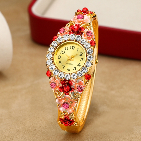 Дамски часовник тип гривна 4 модела