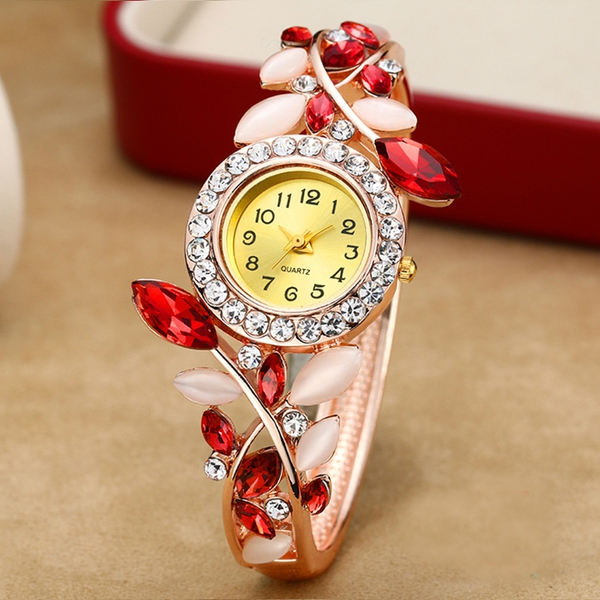 Дамски часовник тип гривна 4 модела